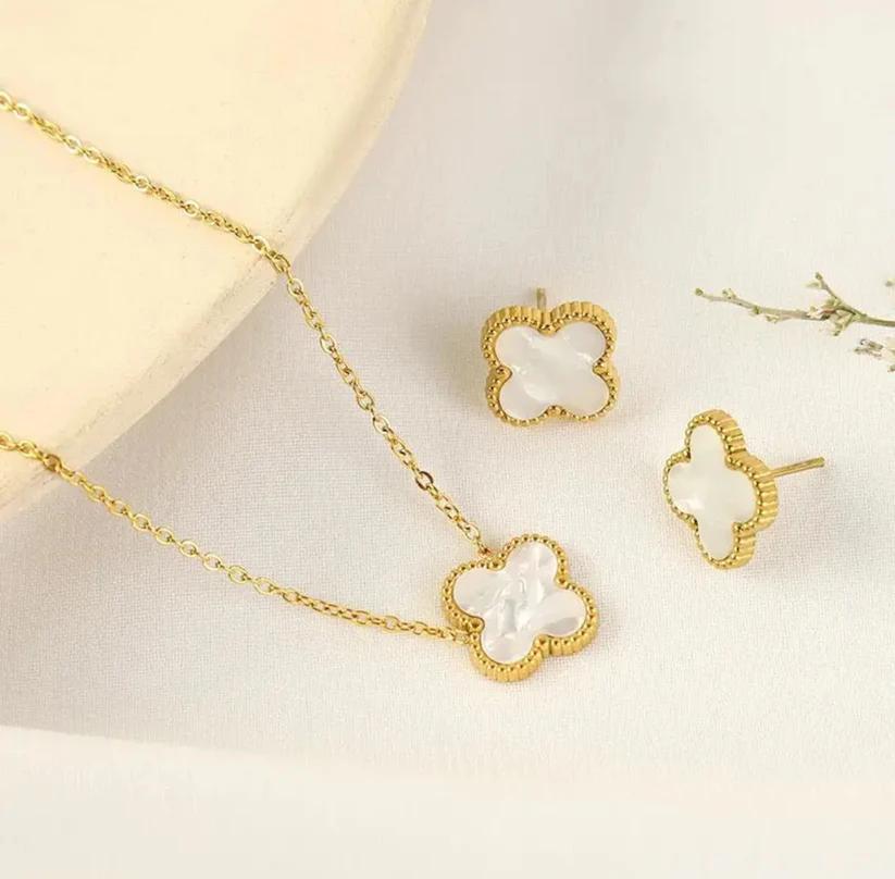 Four Leaf Clover 2 Sided Pendant With Ear Studs (White) 2Pcs Set